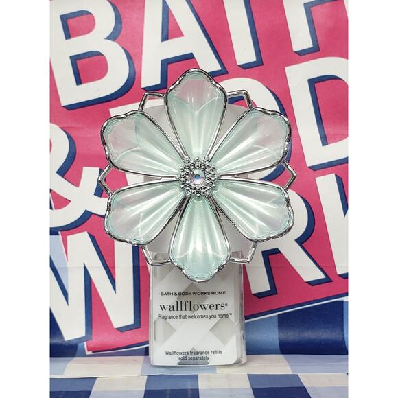 BBW Sweet Spring Flower Wallflower Fragrance Plug In Home Scent Decor - Picture 1 of 1